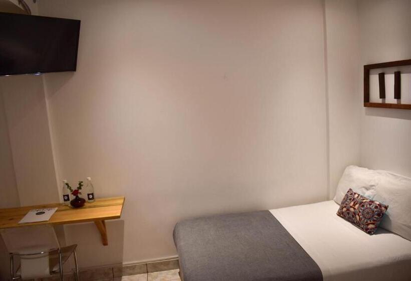 Номер Стандарт, Cinco Hotel B&b