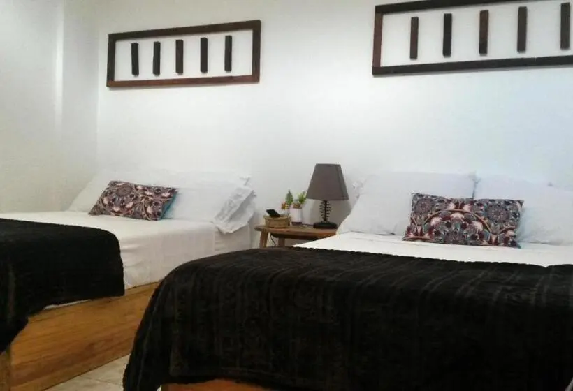 اتاق استاندارد, Cinco Hotel B&b