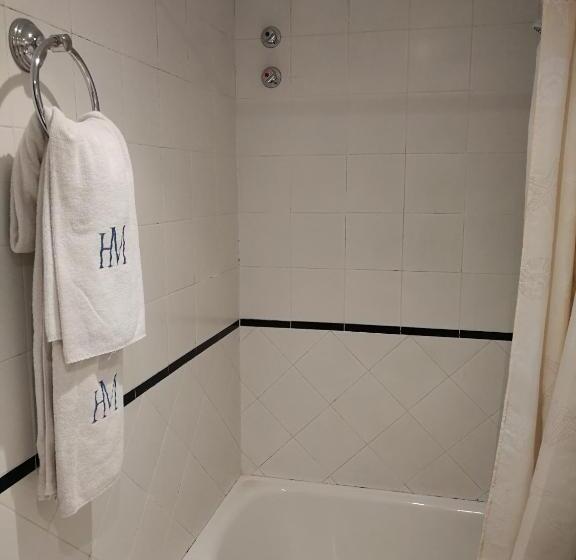 اتاق استاندارد, Hostal Maestre