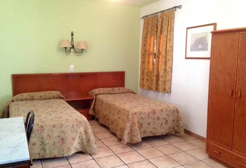 اتاق استاندارد, Hostal Maestre