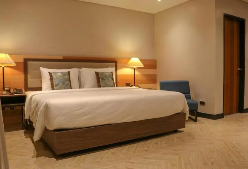 Deluxe-sviitti, Acacia Hotel Bacolod