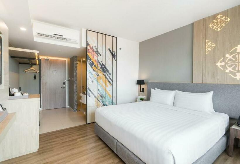 Номер Deluxe, Amber Pattaya