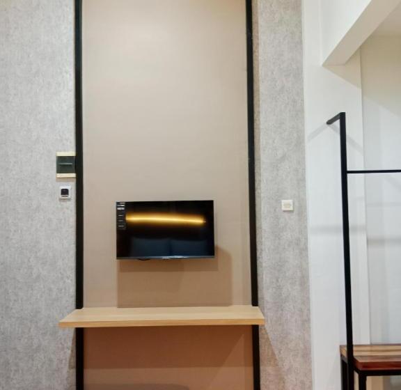 StandaardKamer, Andita Syariah