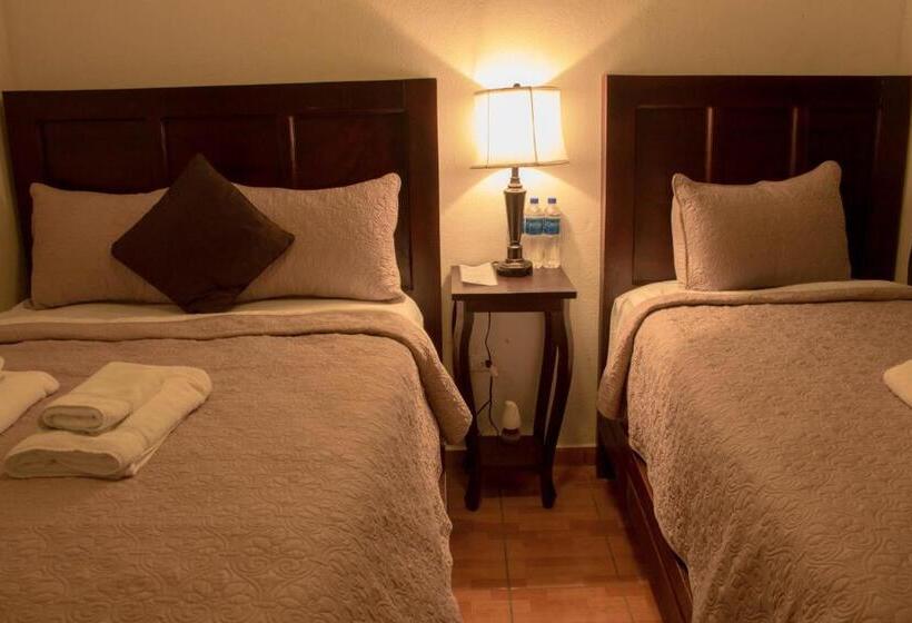 스탠다드 트리플 룸, & Restaurant Fleur De Lis