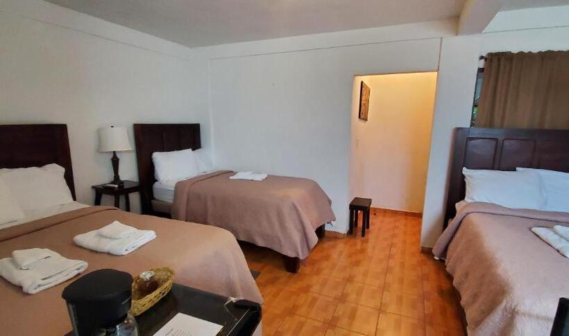 4인용 스탠다드 룸, & Restaurant Fleur De Lis