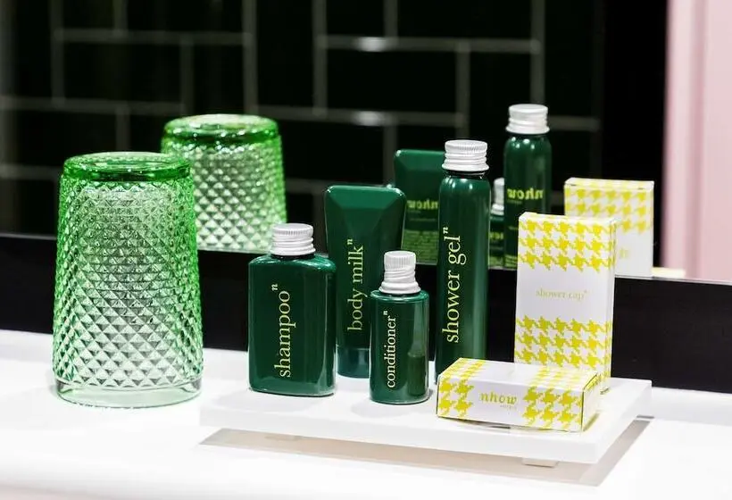 سوییت, Nhow London