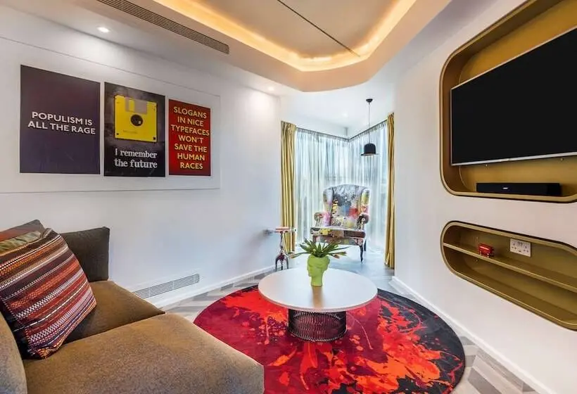 سوییت, Nhow London