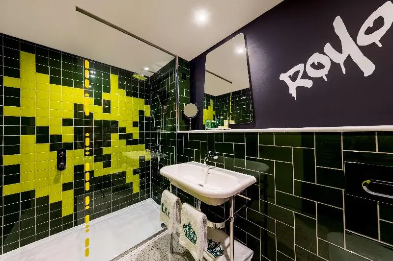 اتاق سوپریور, Nhow London