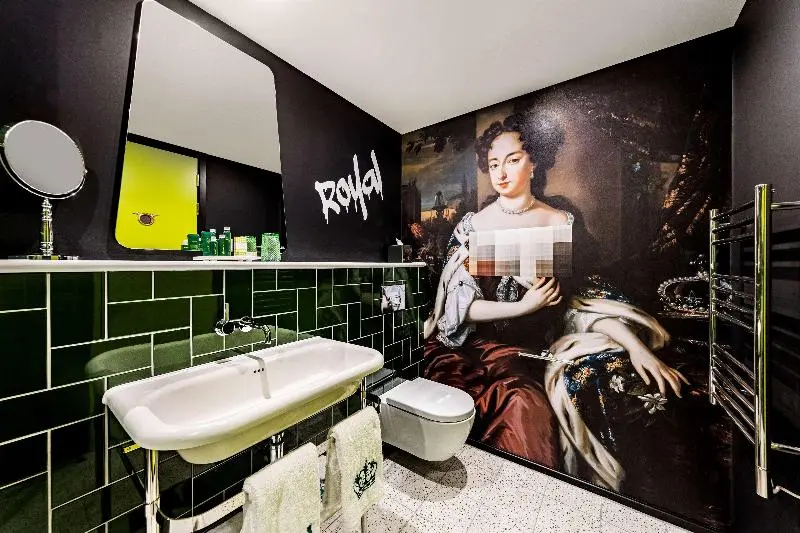 اتاق پرمیوم, Nhow London