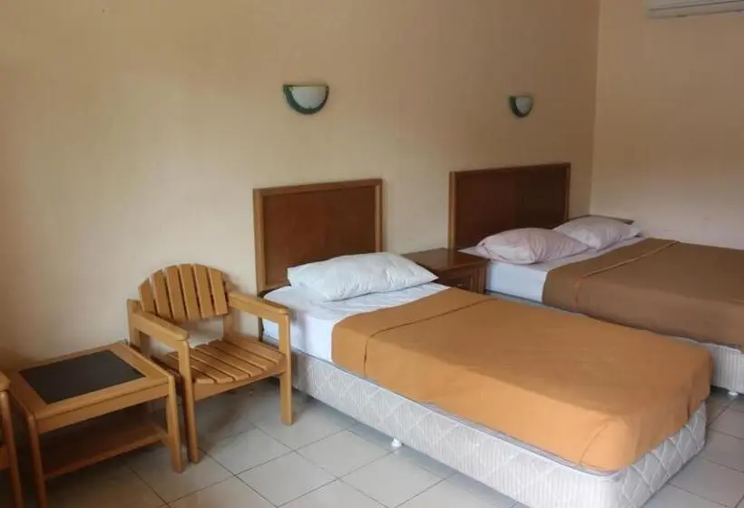 Quarto Estandar 2 Camas Casal, & Wisma Bintang Jadayat