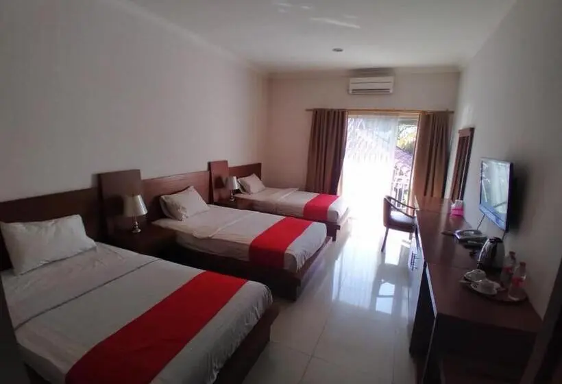 Quarto Triplo Estandar, & Wisma Bintang Jadayat