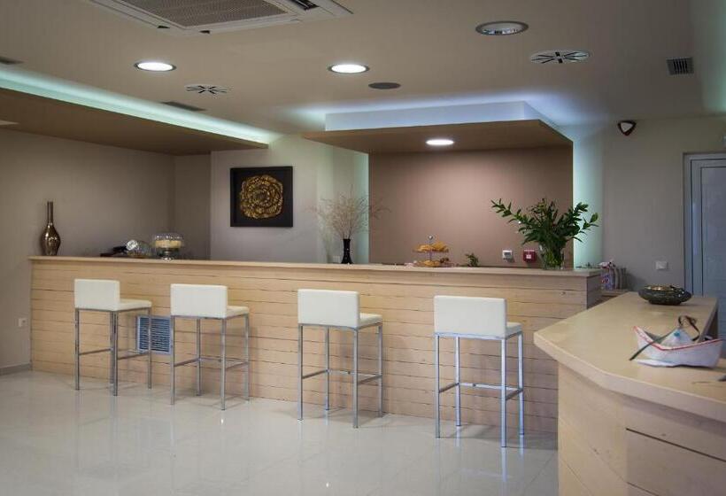 شقة غرفة واحدة مطلة على البحر, Baywatch