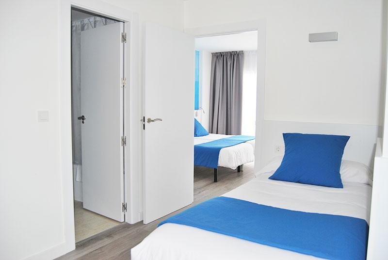 غرفة قياسية ثلاثية, Estudiotel Alicante