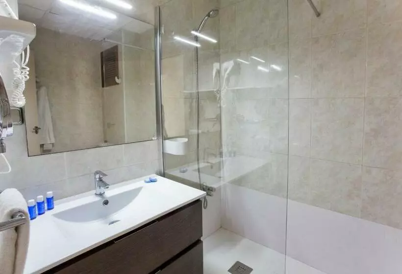 اتاق استاندارد با بالکن, Flacalco Hotel & Apartments