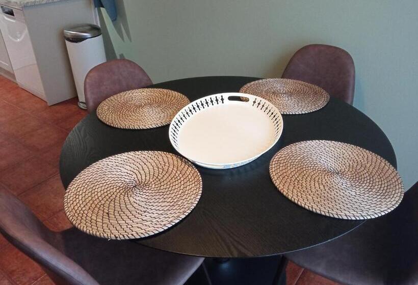 استودیوی استاندارد, Arco Navia