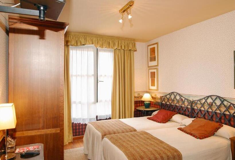 标准间, Avenida Real