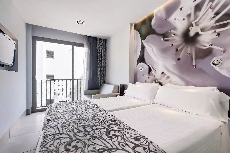 اتاق سوپریور, Barcelo Illetas Albatros Adults Only