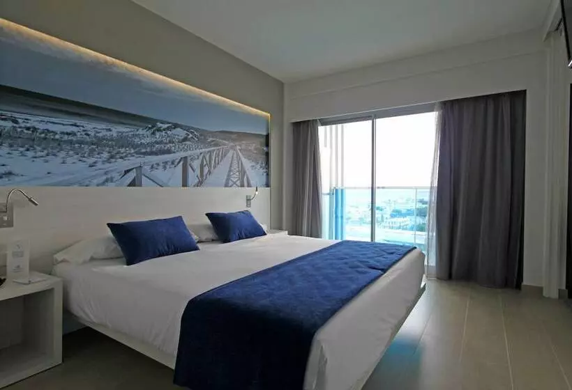 Standard Triple Room, BG Tonga Tower Design Hotel & Suites