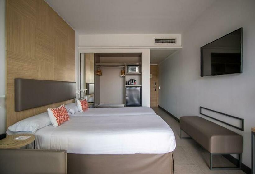 غرفة قياسية, Cap Negret