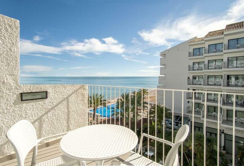 غرفة بريميوم إطلالة جانبية على البحر, Cap Negret