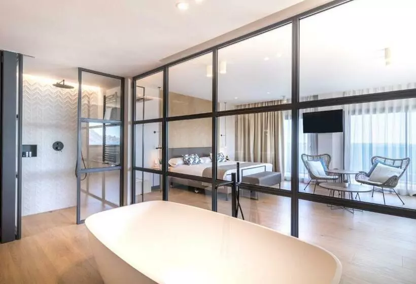 Junior Suite Vista Mare, Cap Negret