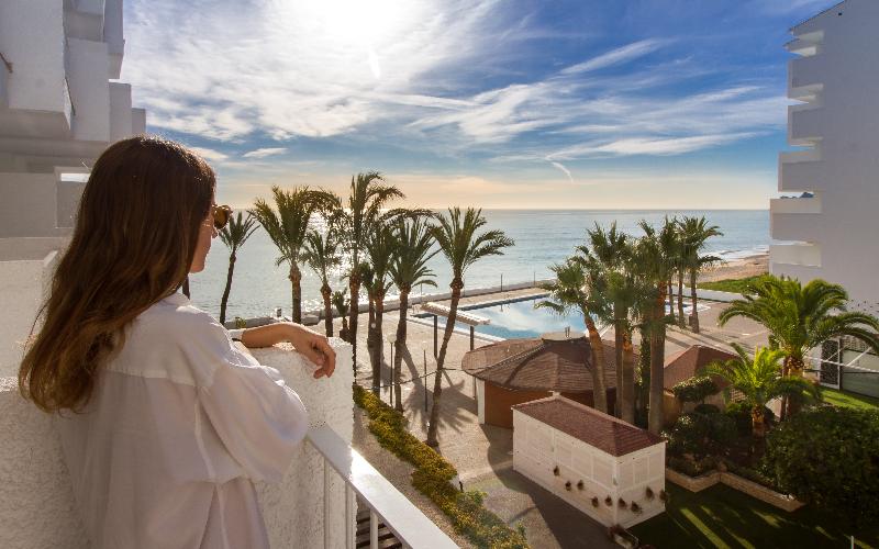 غرفة كومفورت, Cap Negret