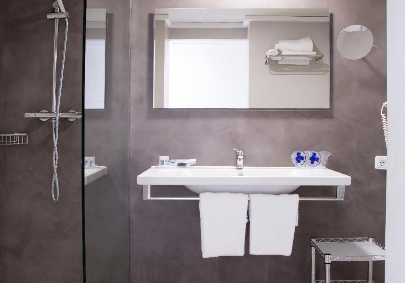 غرفة قياسية, Cap Negret