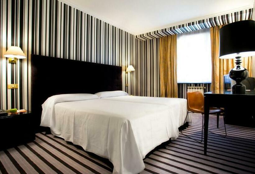 اتاق استاندارد, Clarin