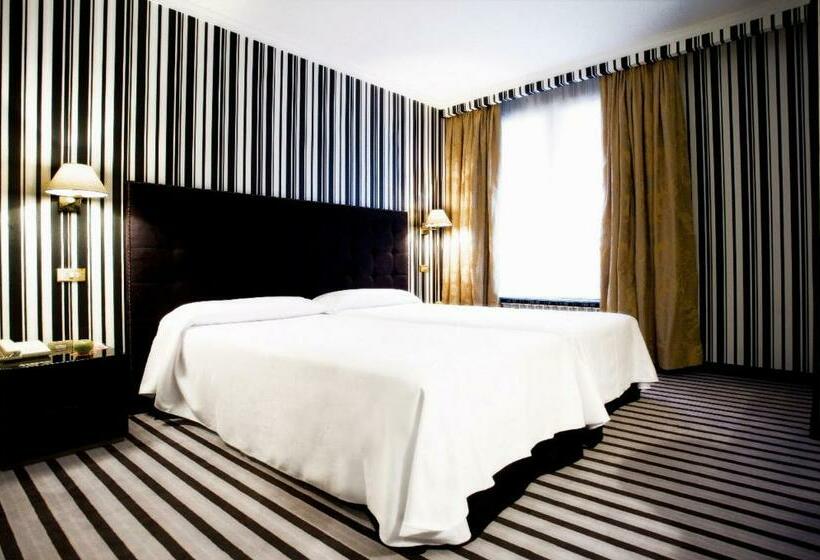 اتاق استاندارد, Clarin