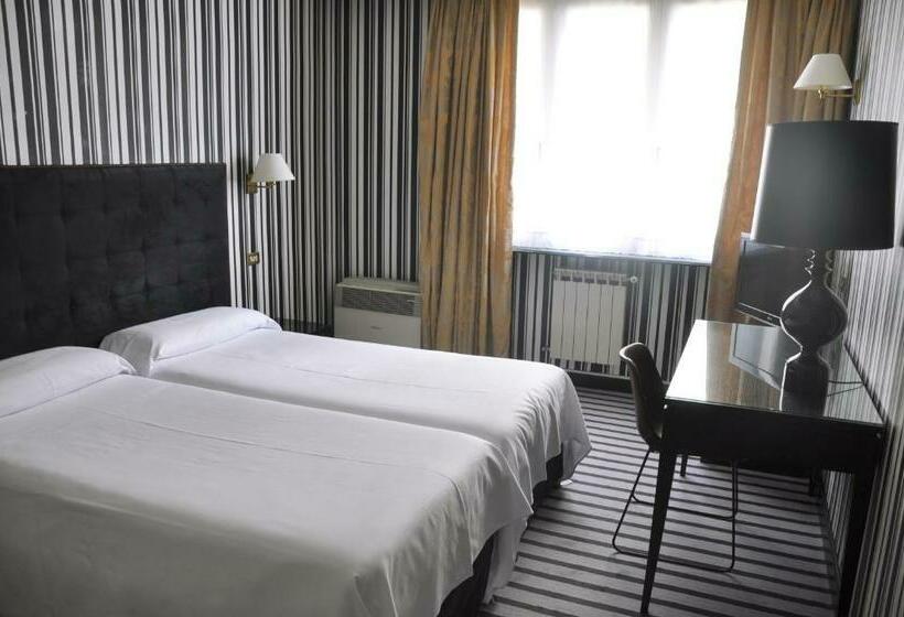 اتاق استاندارد, Clarin