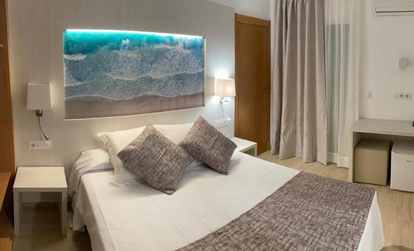 高级客房, Amic Colon