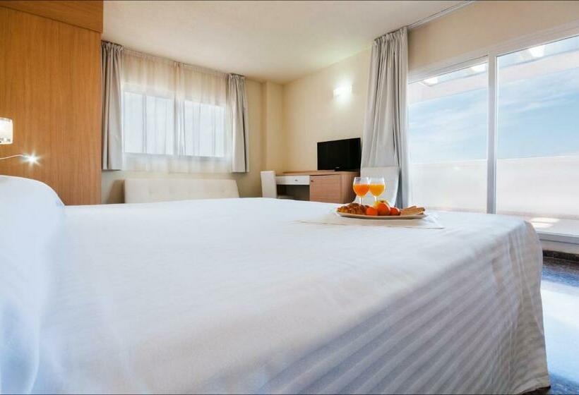 سوئیت جونیور با تراس, Fontana Plaza