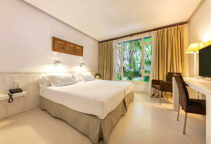 标准间, Huerto Del Cura