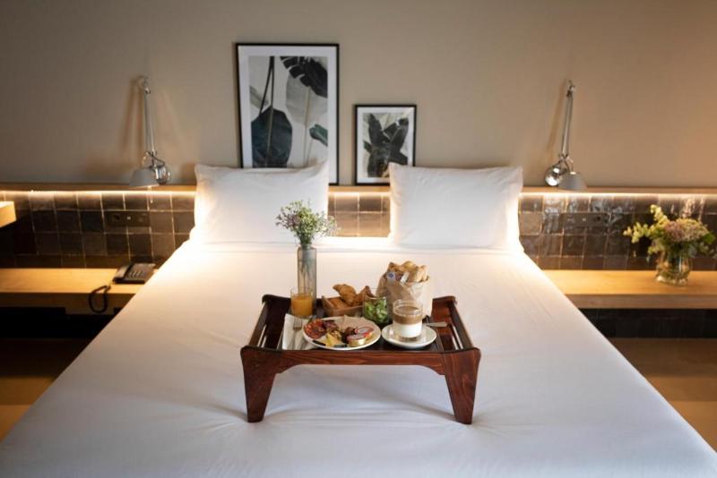 标准间, Huerto Del Cura