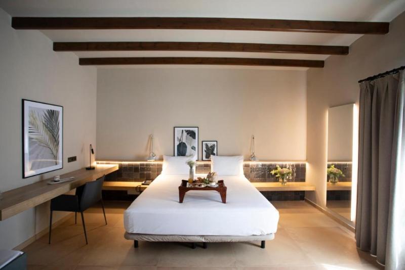 标准间, Huerto Del Cura