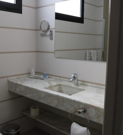 اتاق استاندارد, Leo