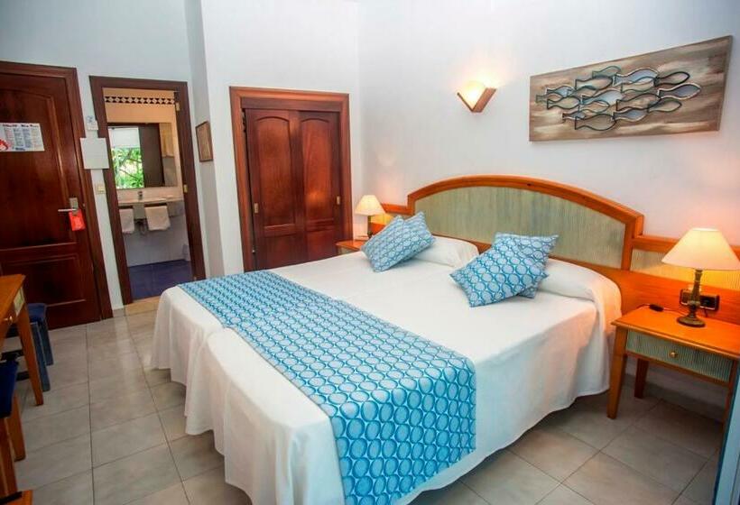 标准间带露台, Martorell