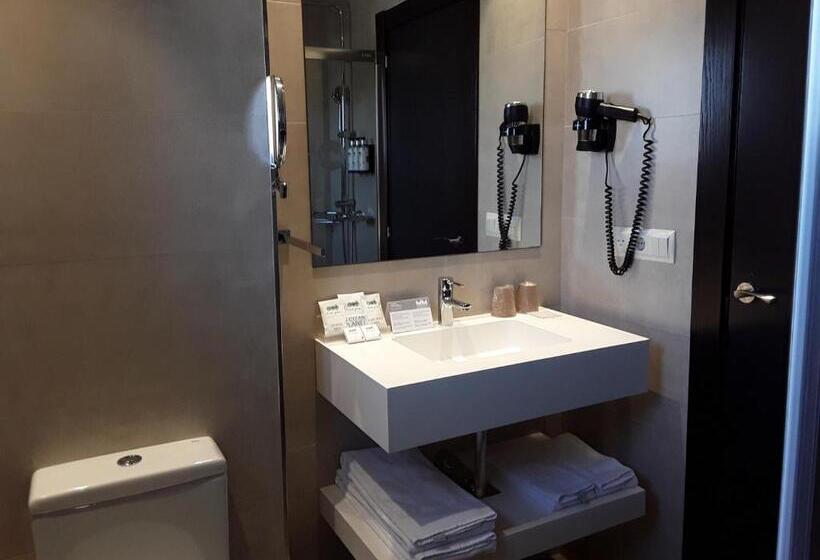 스탠다드 룸, Montemar