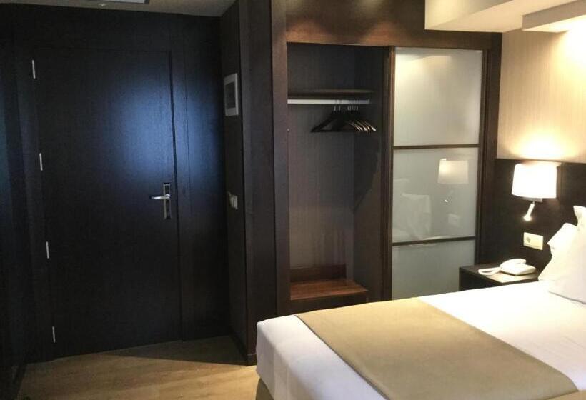 Quarto Familiar, Montemar
