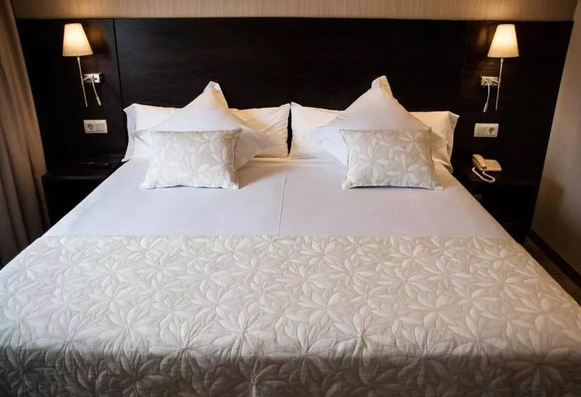 Superior Room with Terrace, Montemar