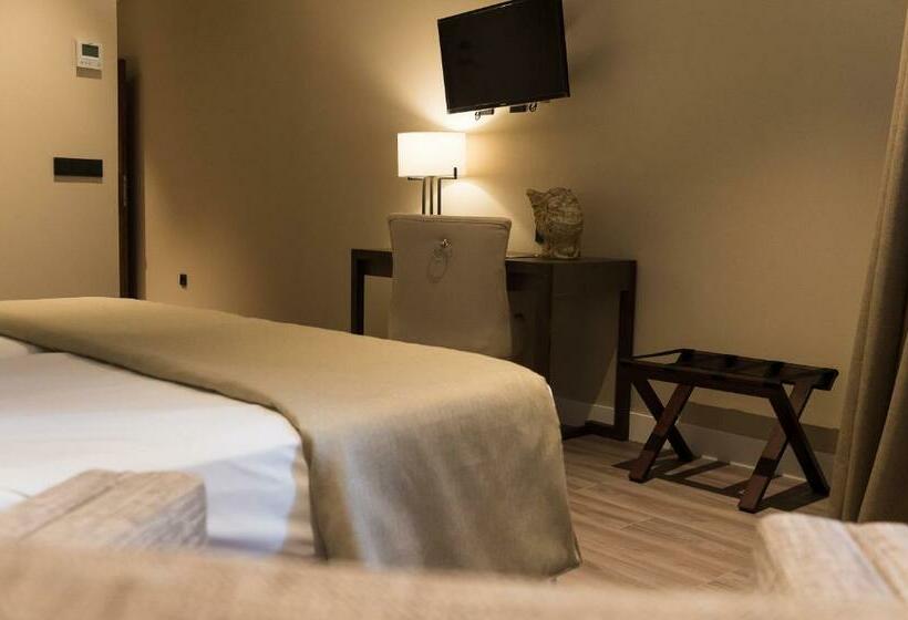 غرفة سوبيريور, Palacio Valderrabanos