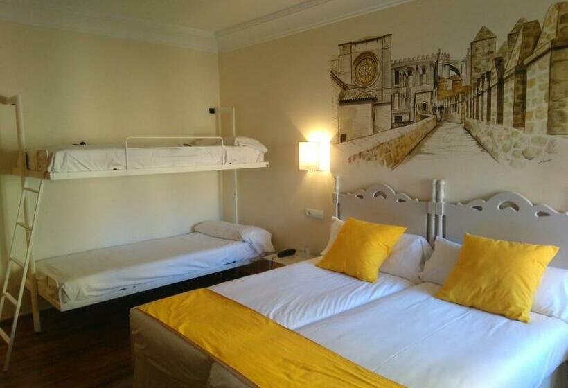 غرفة عائلية, Palacio Valderrabanos