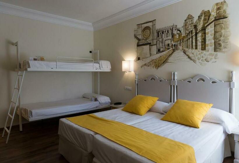 غرفة عائلية, Palacio Valderrabanos