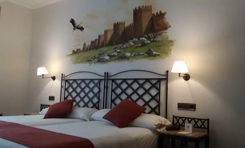 اتاق اکونومی, Palacio Valderrabanos