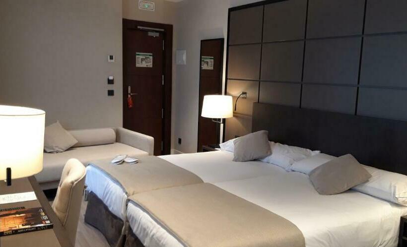 غرفة سوبيريور ثلاثية, Palacio Valderrabanos