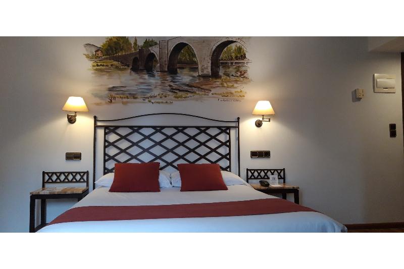 غرفة قياسية, Palacio Valderrabanos