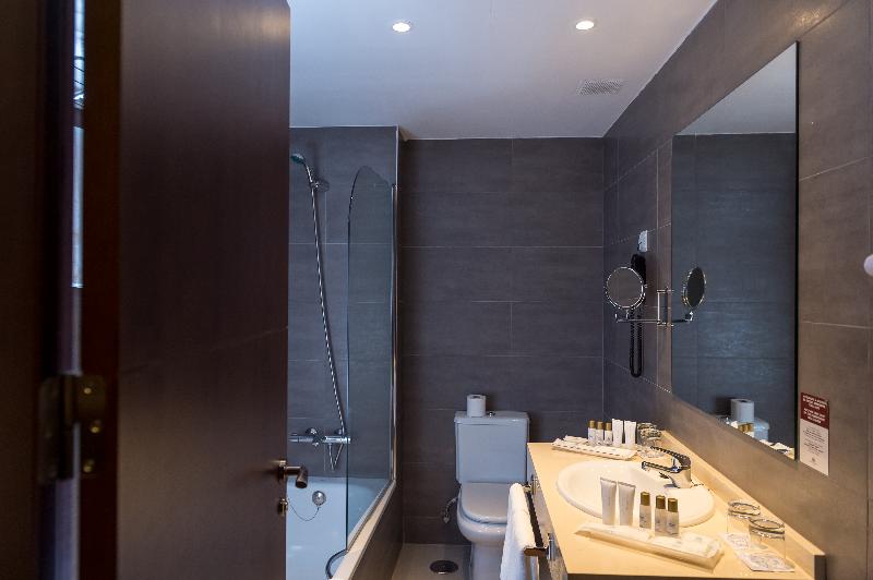 جناح, Palacio Valderrabanos