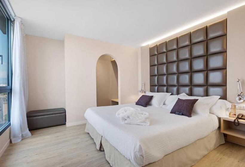 주니어 스위트, Palladium