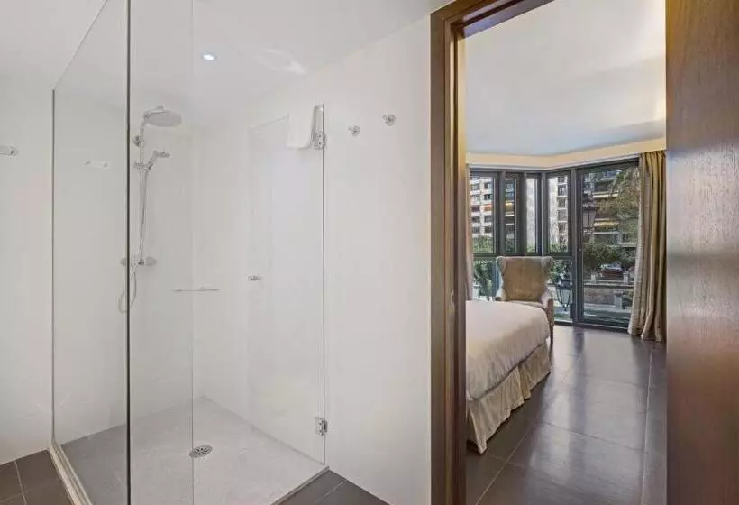 Suite, Palladium
