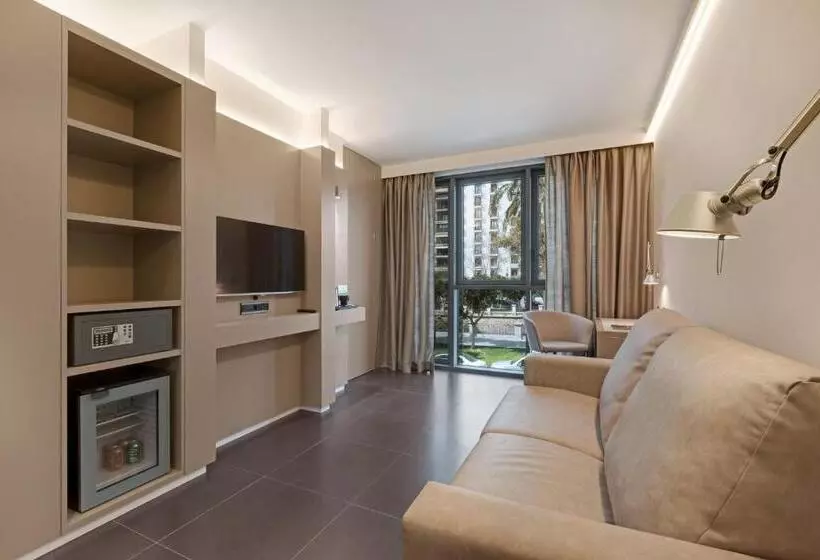 Suite, Palladium